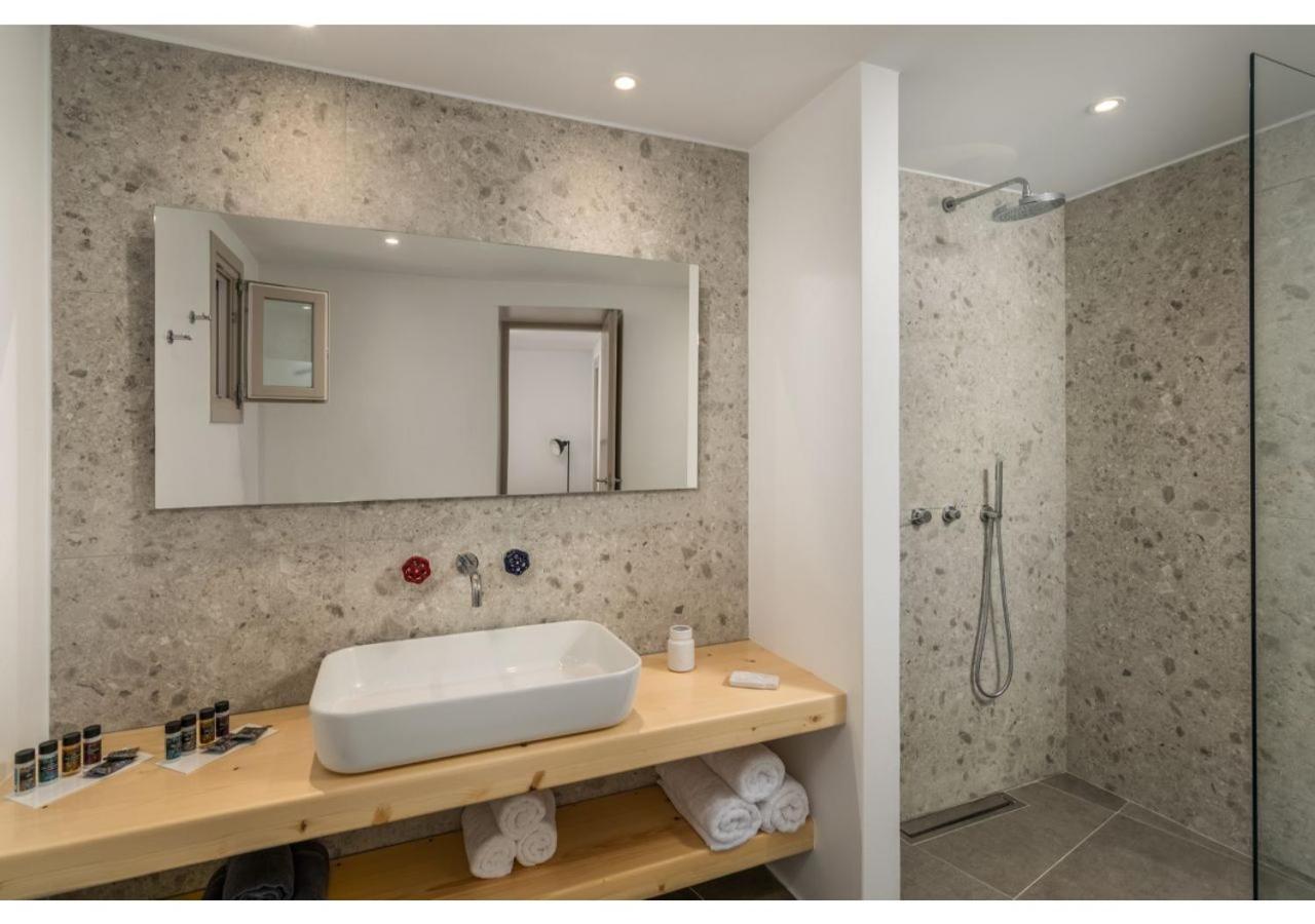 Pasithea Deluxe Apartman Tripití Kültér fotó